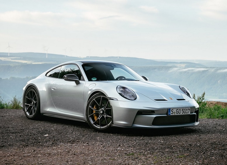 porsche 911 gt3 touring 2022