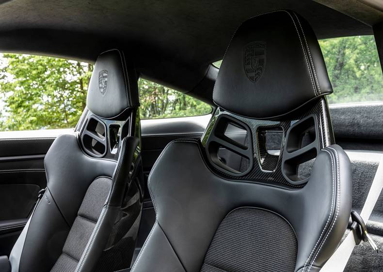 porsche 911 GT3 touring 2022 interior