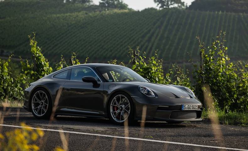 porsche 911 gt3 touring