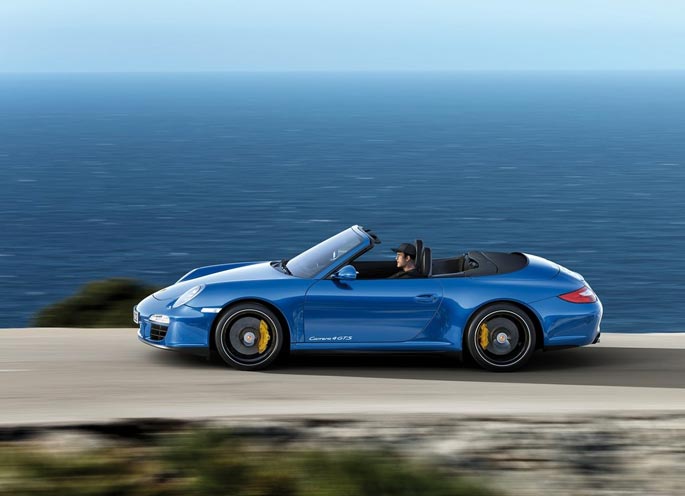 porsche 911 carrera 4 gts cabriolet