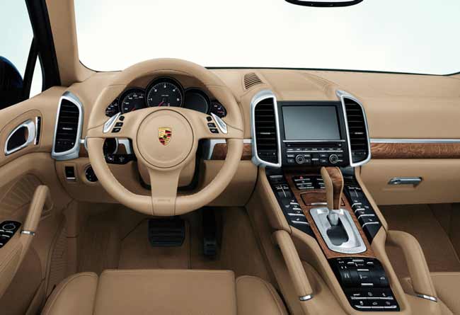 interior porsche cayenne 2011