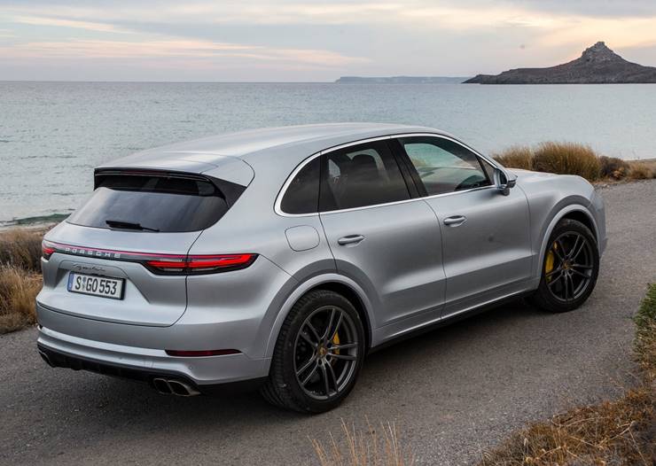 porsche cayenne 2021