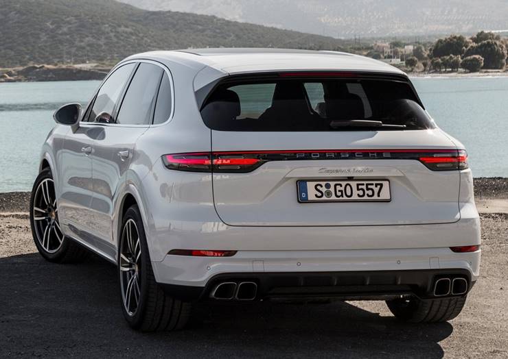 porsche cayenne 2021