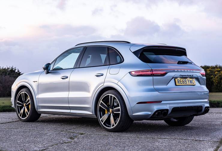 porsche cayenne 2021