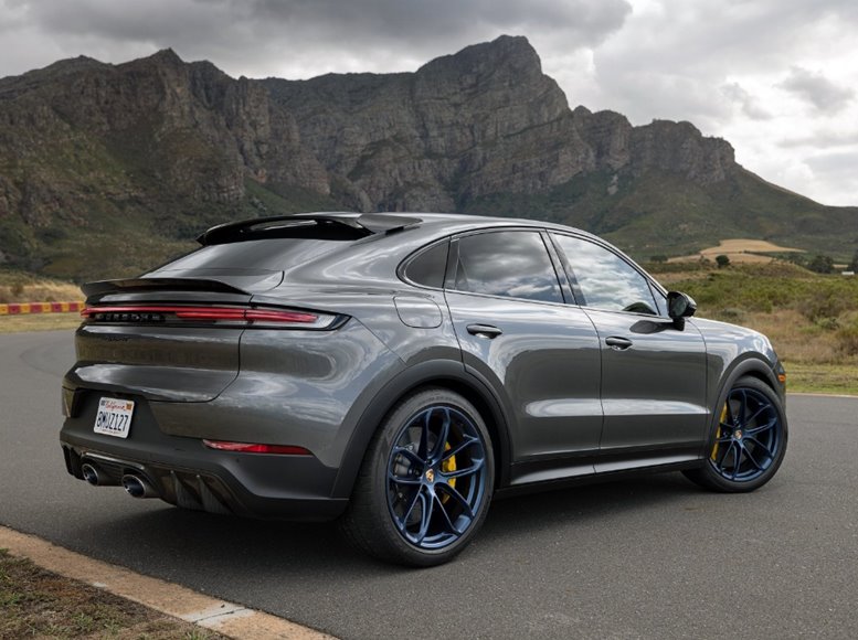 porsche cayenne turbo 2024