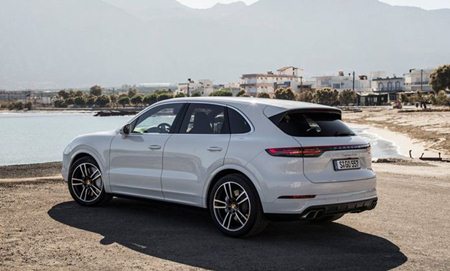 porsche cayenne turbo 2019 traseira