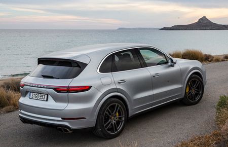 porsche cayenne turbo 2019