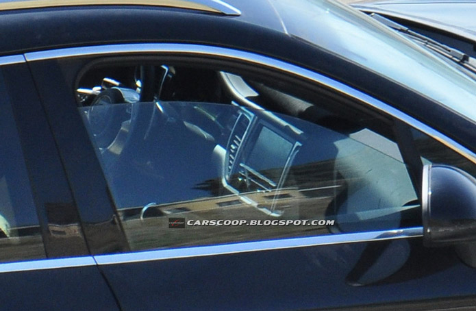 porsche macan interior spyphoto