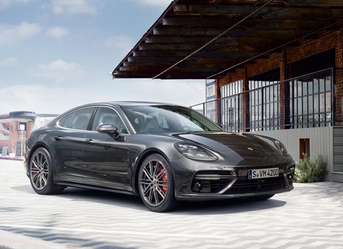 porsche panamera 2018