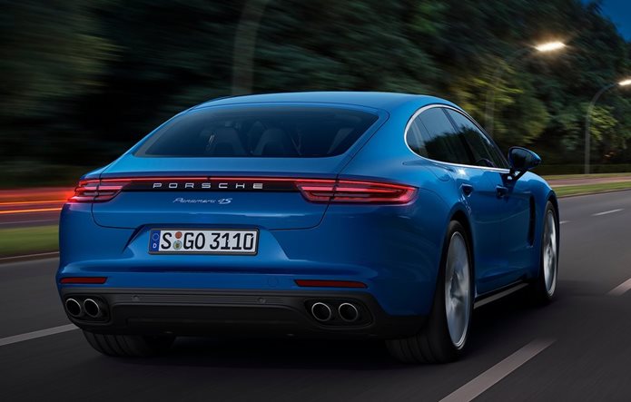 porsche panamera 2017