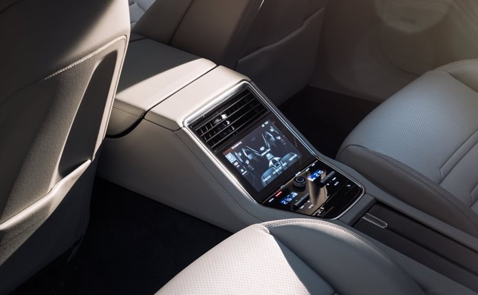 porsche panamera 2018 interior console central traseiro