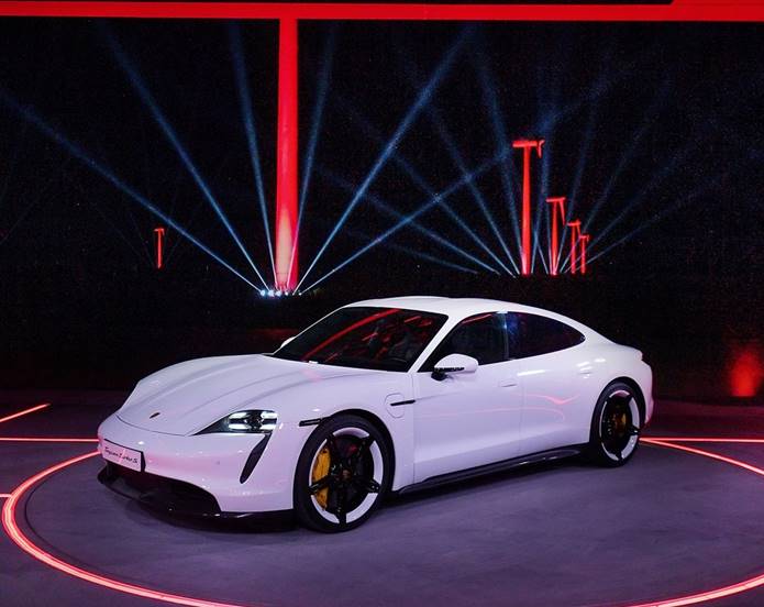 porsche taycan 2020