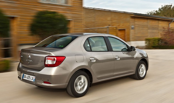 novo renault logan 2013