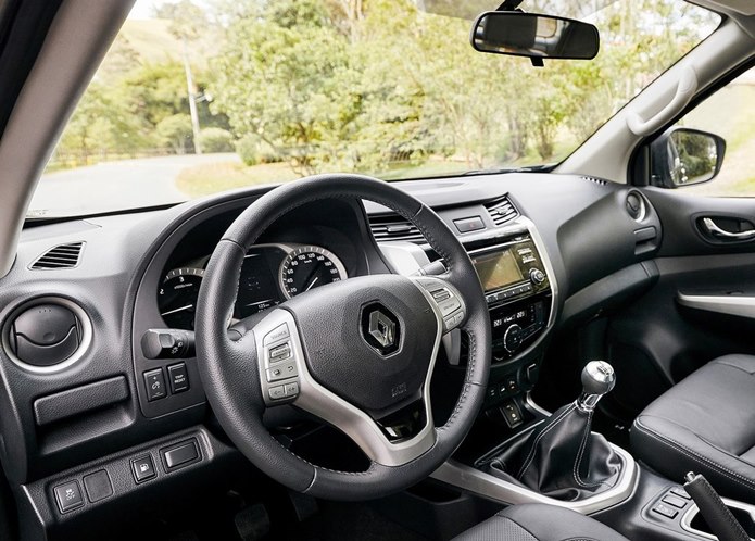 renault alaskan interior 