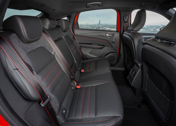 renault arkana 2023 interior banco traseiro