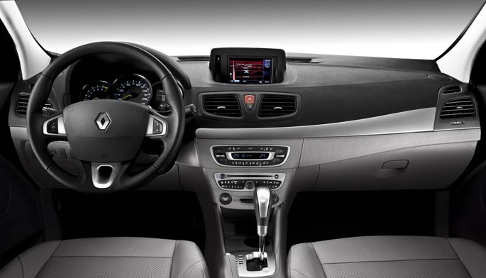 renault fluence interior