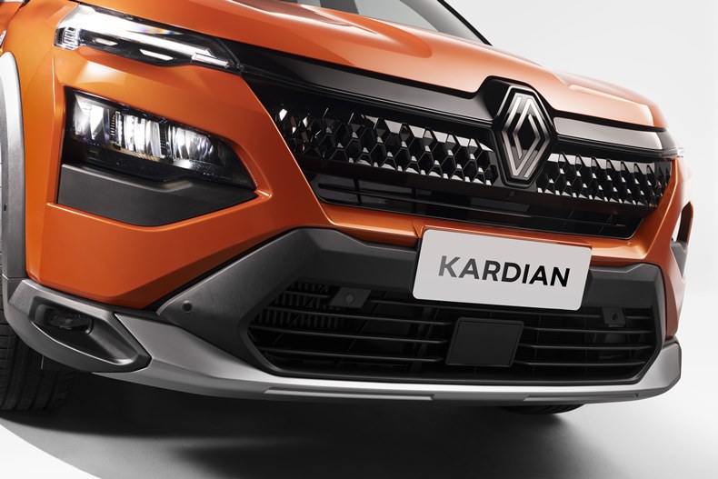 renault kardian detalhe dianteira faróis e grade