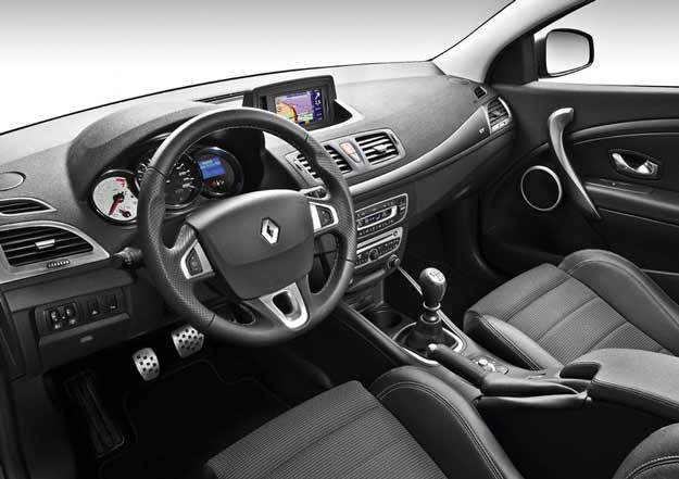 interior renault megane coupe gt 2011