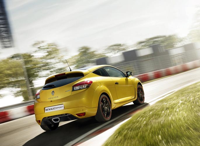 renault megane rs trophy traseira