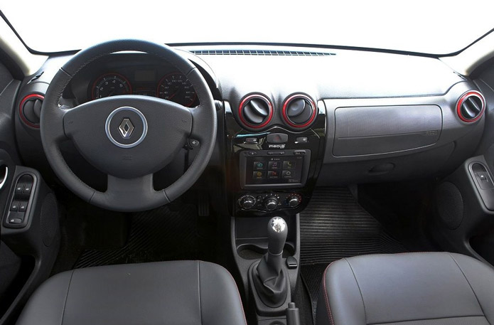 renault sandero linha 2014 interior