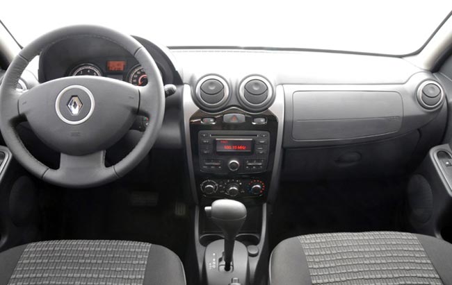 renault sandero automático interior