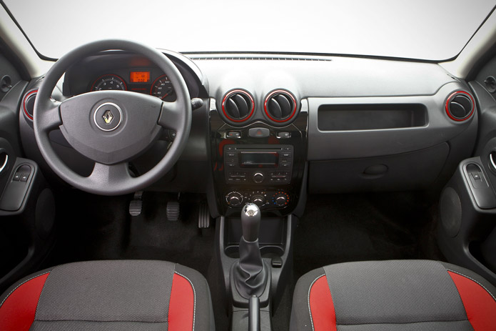 interior renault sandero rip culr