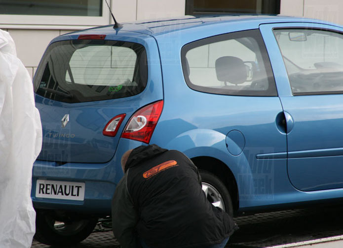 renault twingo 2012 flagra traseira - flagra rear view