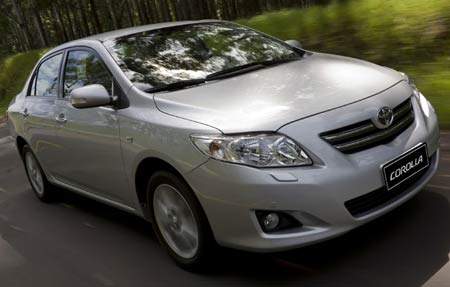 Toyota Corolla ultrapassa Honda Civic em vendas 