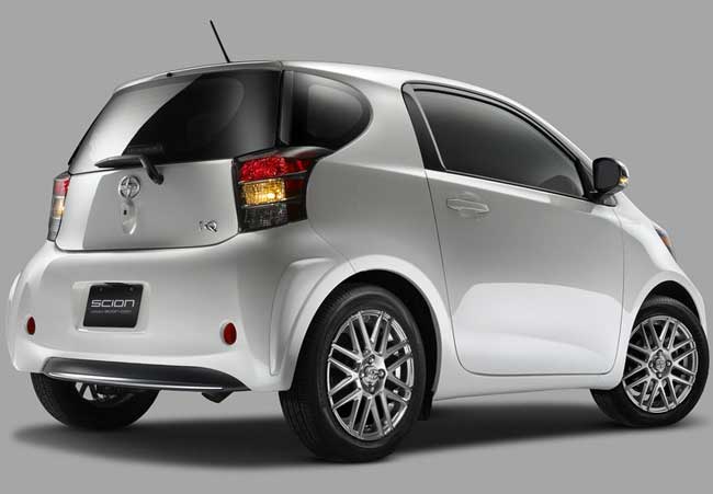 scion iq 2011