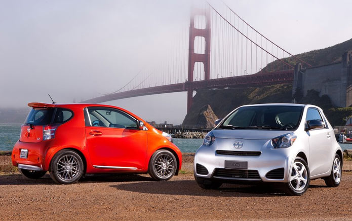 scion iq 2012