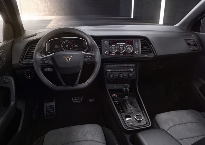 seat ateca cupra interior painel