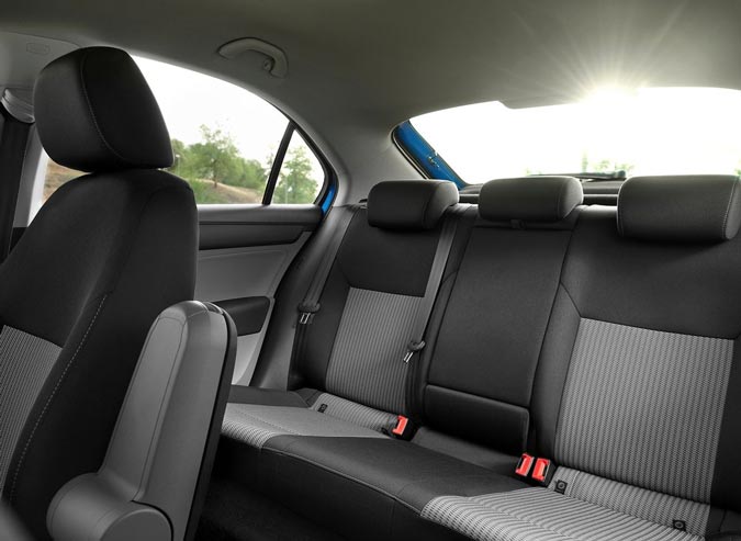 novo seat toledo 2013 interior