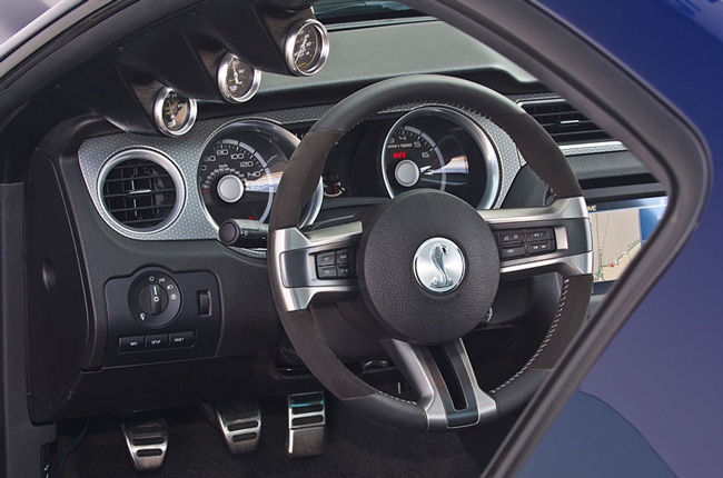 interior mustang shelby 1000