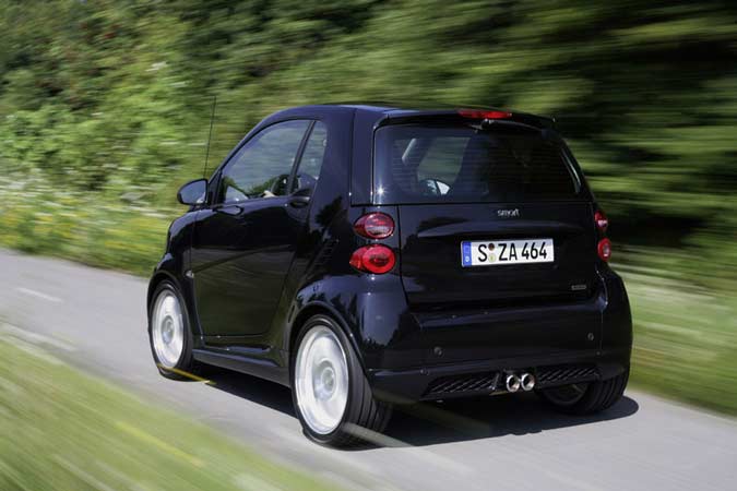 smart fortwo brabus traseira