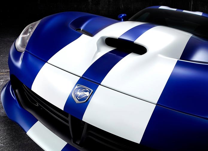 novo dodge viper 2013