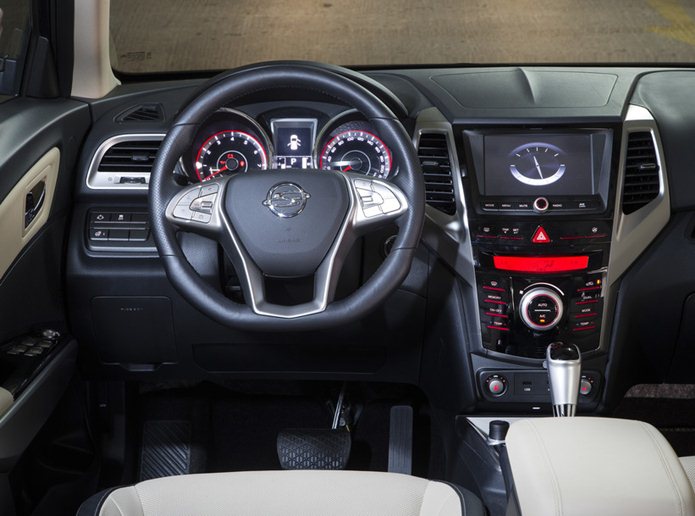 ssangyong tivoli interior