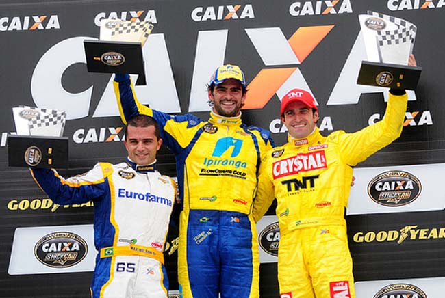 podio stock car curitiba 2011 - 1=thiago camilo, 2=max wilson e 3=ricardo zonta