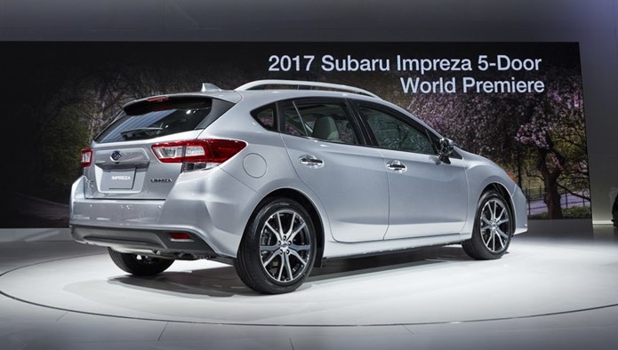 subaru impreza hatch 2017 traseira