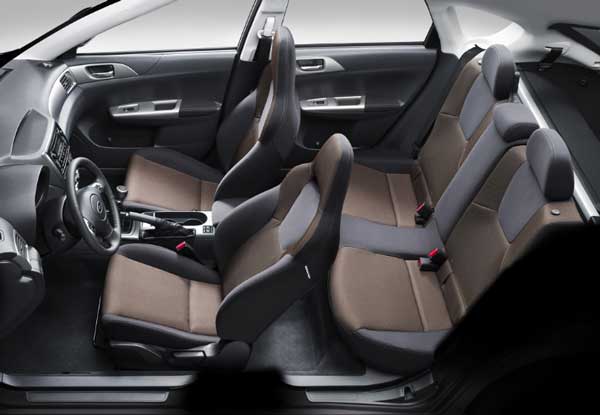 interior subaru impreza xv crossover