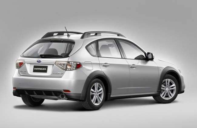 subaru impreza xv crossover traseira