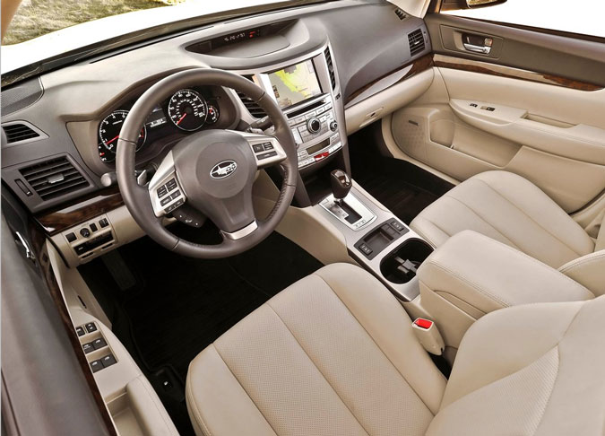 interior subaru legacy 2013