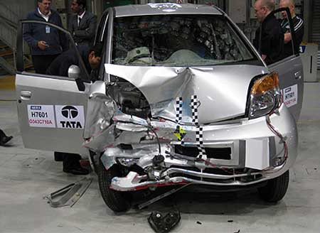 tata nano crashtest