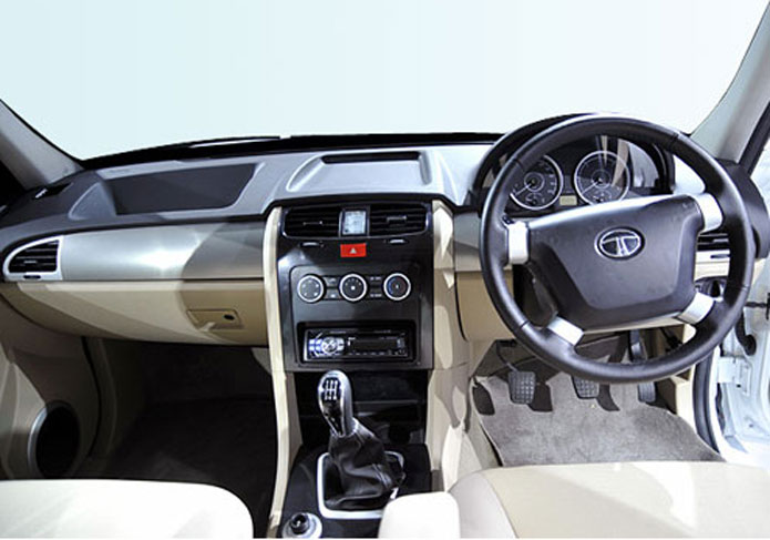 tata safari storme interior