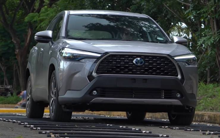 novo corolla cross 2022