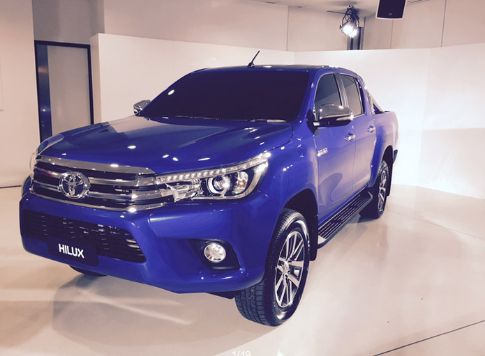 nova toyota hillux 2017