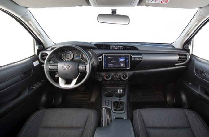 nova toyota hillux 2016 interior painel