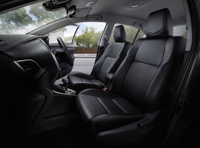 toyota yaris 2022 interior bancos dianteiros