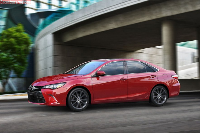 novo toyota camry 2015