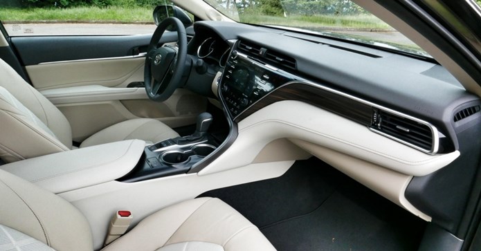 novo toyota camry interior