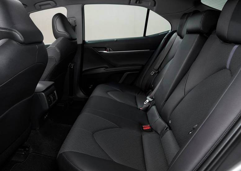 toyota camry 2022 interior banco traseiro